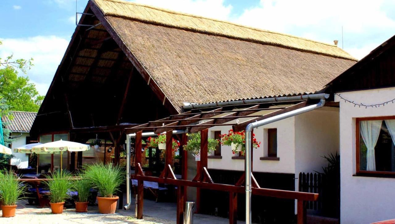 Tassi Halászcsárda-Kárász ház Exterior foto