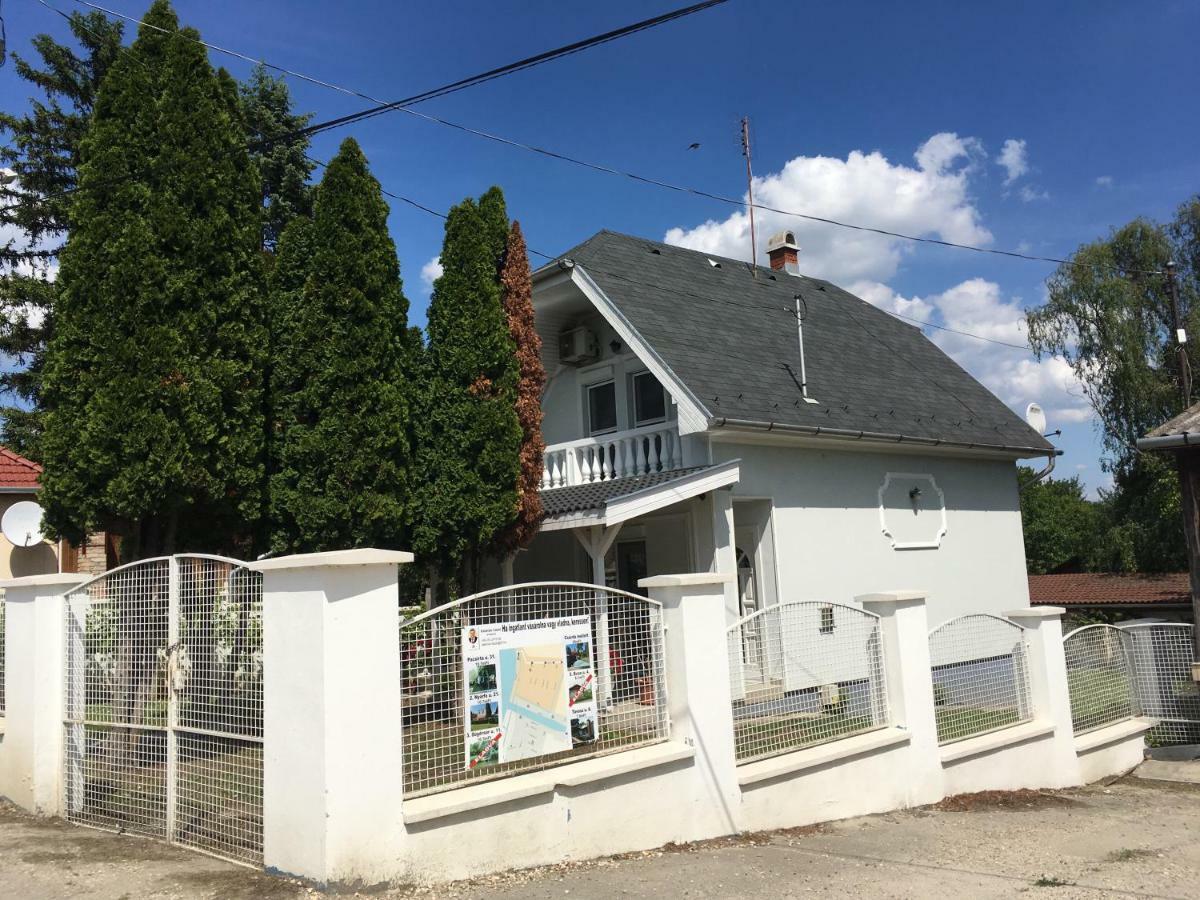 Tassi Halászcsárda-Kárász ház Exterior foto